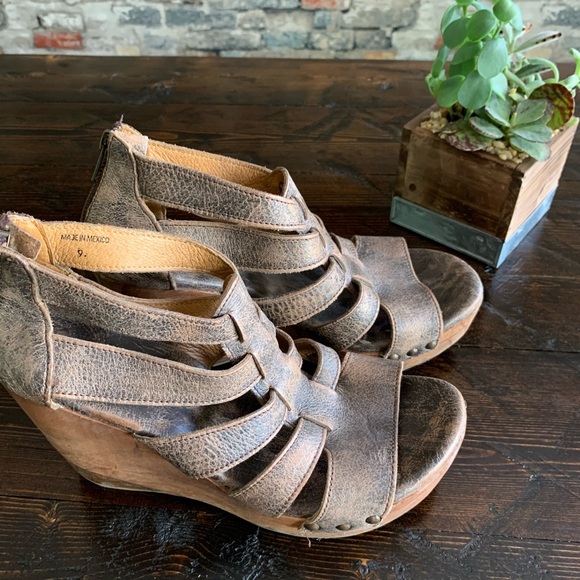 Bed Stu Shoes - Bed Stu Leather and Wood Wedge Sandals